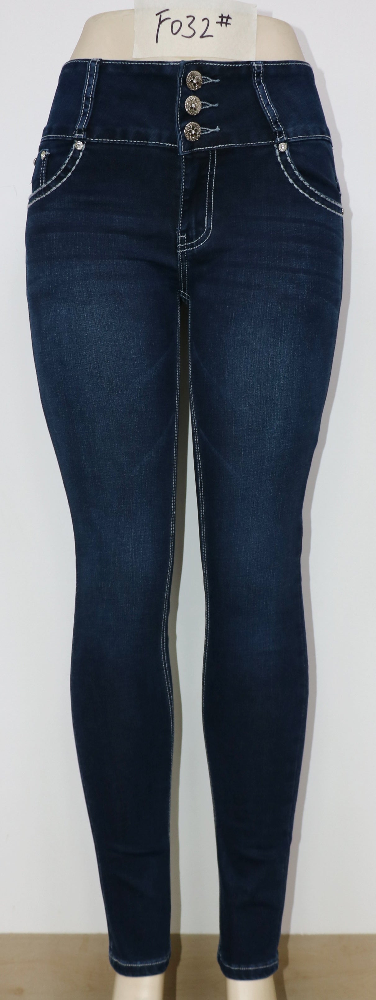 USC-F032 Sexy White Krissy Levanta Cola Jeans