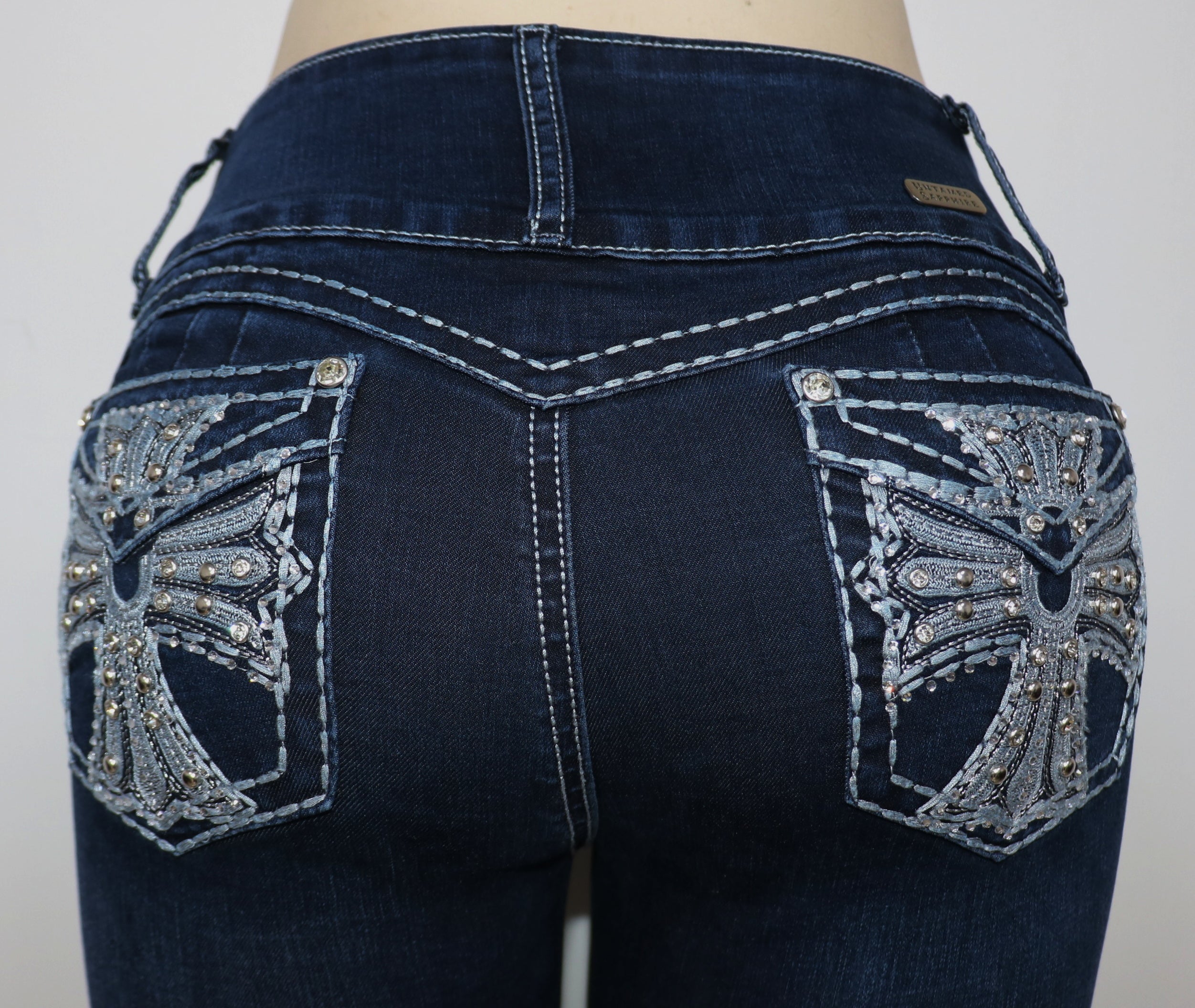 USC-F032 Sexy White Krissy Levanta Cola Jeans