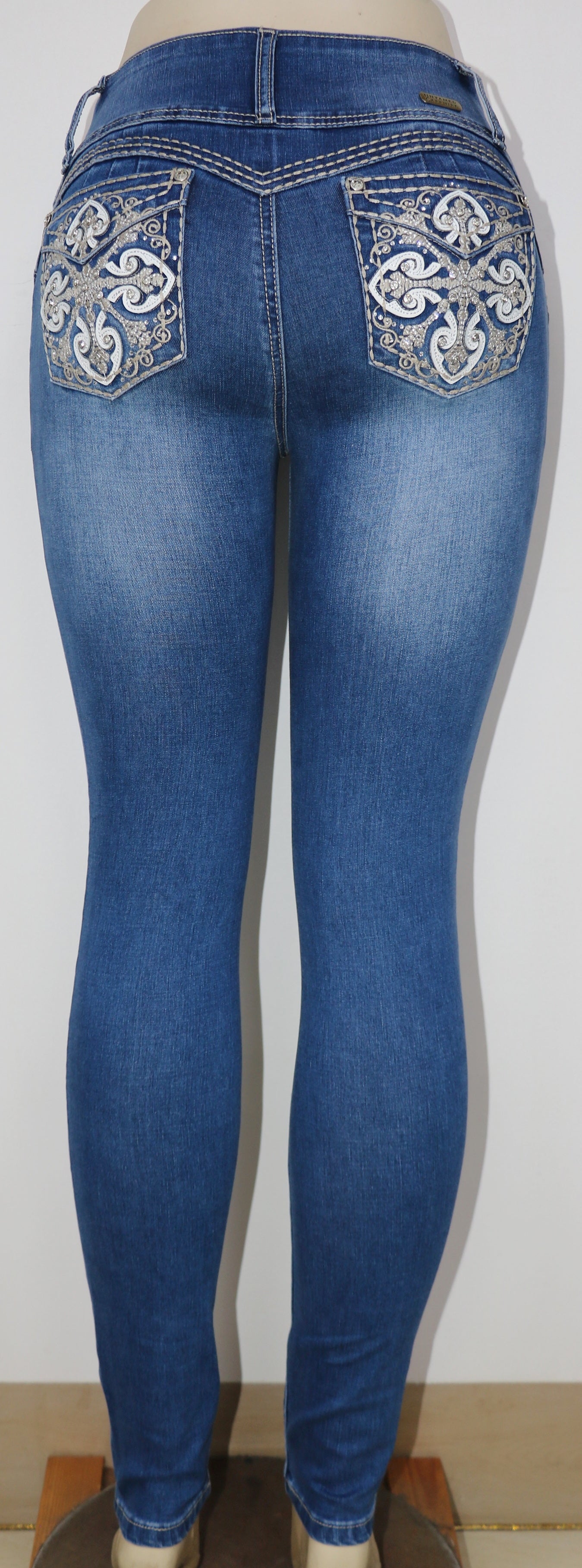USC-F035 Sexy Anna Levanta Cola Jeans