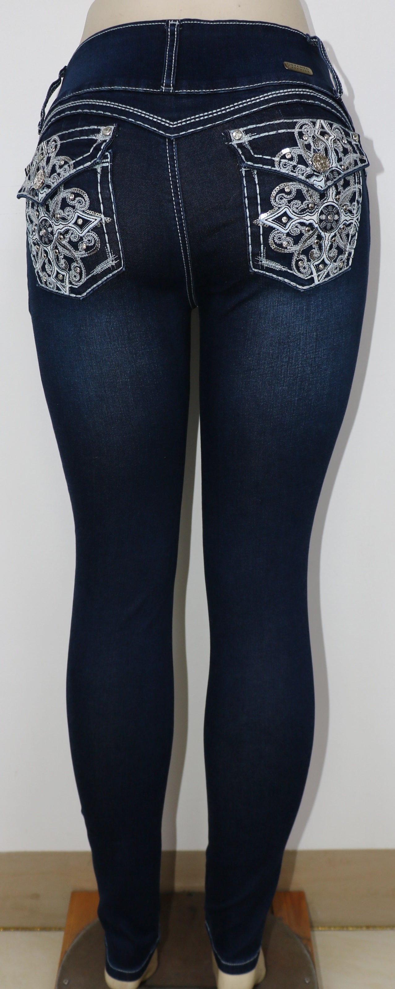 USC-F036 Sexy Ariel Levanta Cola Jeans