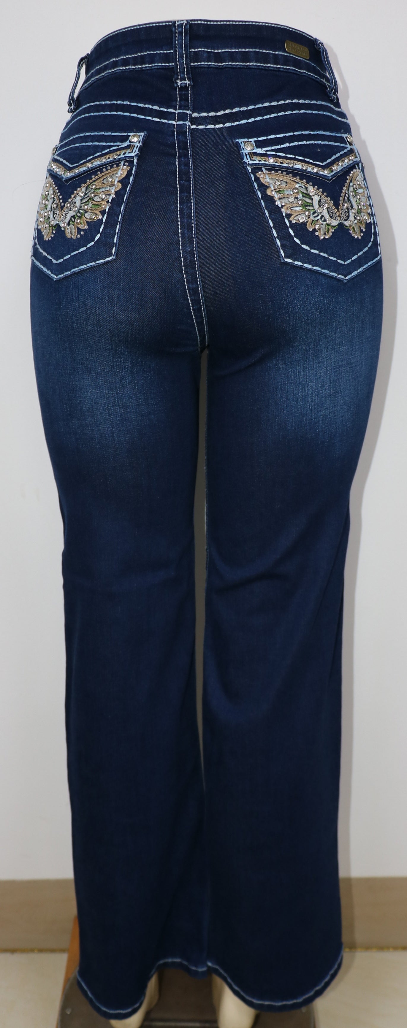 USC-F055 Sexy Bella Levanta Cola Jeans