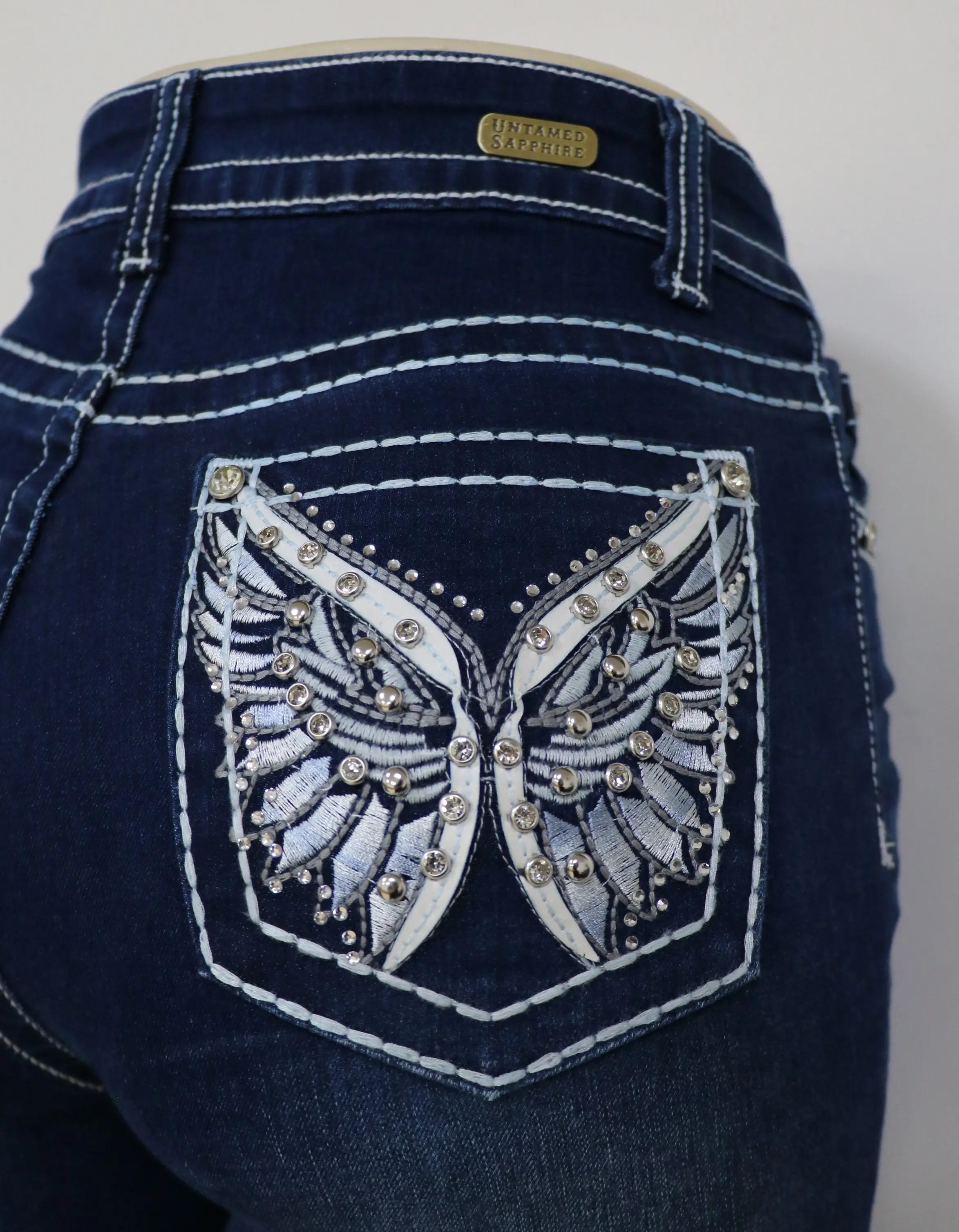 USC-F056 Sexy White Bella Levanta Cola Jeans Untamed Sapphire Clothing LLC